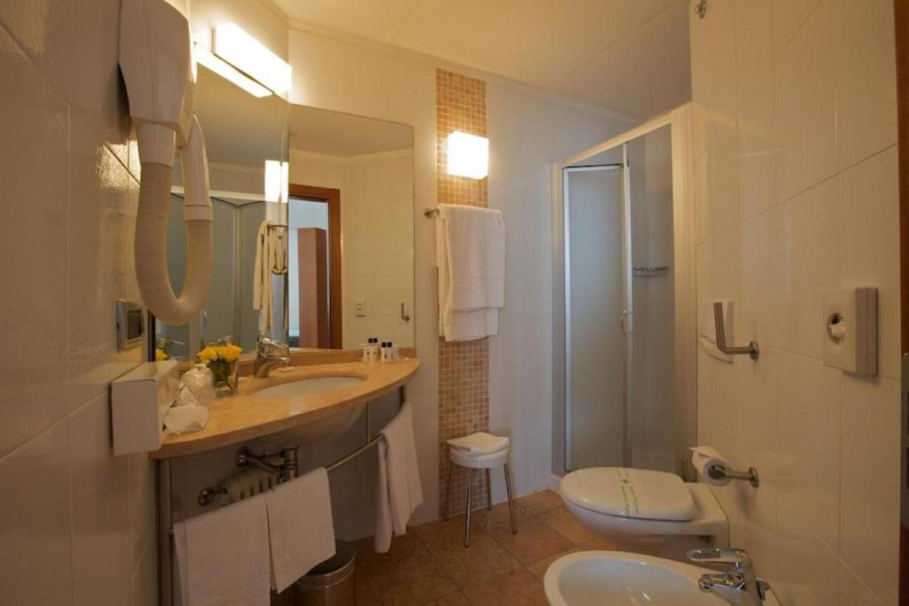 Western Fiera 4*